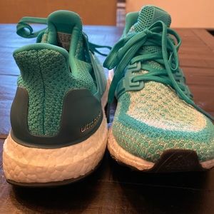 Ultra Boost Mint/White